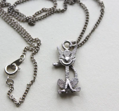 £1.95 • Buy Pendant - Little Comedy Cat Shaped Silver Tone Charm, Silver Tone Chain 18  Long