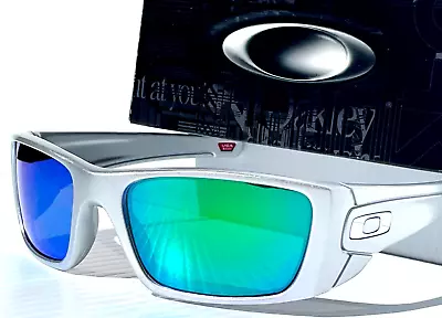 NEW Oakley FUEL CELL X-Silver POLARIZED Galaxy Jade Lens Sunglass 9096 • $128.88