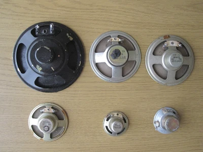 £10 • Buy 6 X 8 Ohm Speakers