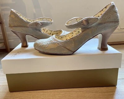 £12.99 • Buy Wedding Bronze Satin & Lace Shoes / Size 6 / Perfect Vintage