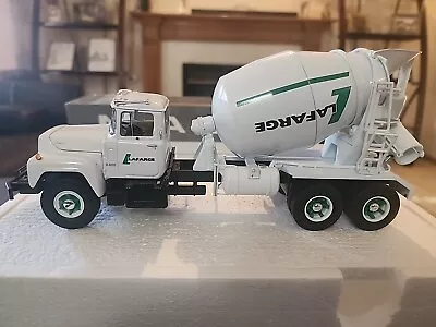 LAFARGE MACK R-MODEL CONCRETE CEMENT MIXER 1:34 First Gear NICE 10-3036 • $60