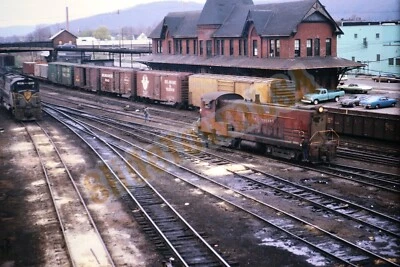 $5 • Buy Vtg 1974 Train Slide 234 Lehigh Valley Engine Station Boxcars X7H099