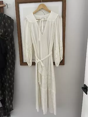 $250 • Buy Beautiful Zimmermann Dress Size 2 White