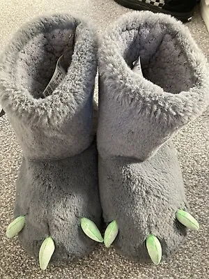 M&S Boys Monster Slipper Boots Size 2 Grey  • £2.99