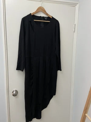 $15 • Buy City Chic Trendy Plus Size Black Asymmetrical Dress  L 20
