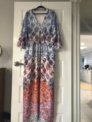$5 • Buy City Chic Ladies Floral Maxi Dress Size Medium￼