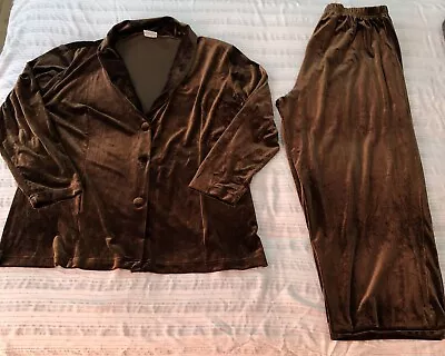 HILLARD HANSON LARGE Vintage 2piece VELVET Pant Suit Brown EXCELLENT  • $37.85