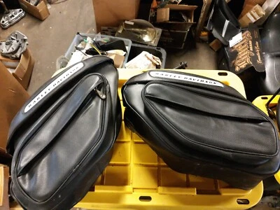 $399.99 • Buy 2002 Vrod Saddlebags