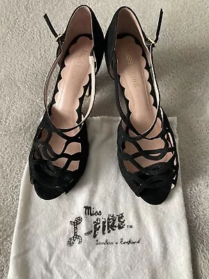 Miss L Fire Size 8 Adele • £35