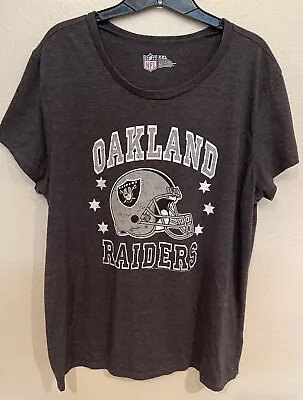 NFL Oakland Raiders Football Helmet Logo T Shirt Sz 2XL Men • $6.99