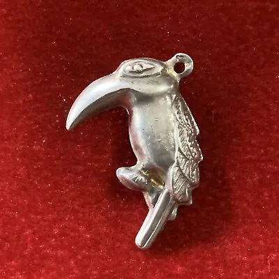 Vintage 835 Silver Danish Hallmark Puffy Bracelet Charm Pendant Toucan Bird • $8