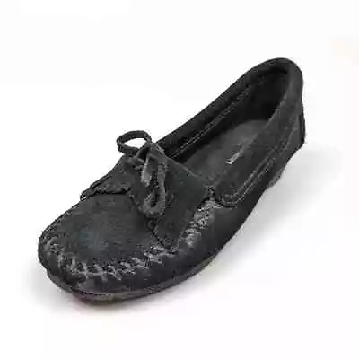 Minnetonka Womens Shoes Kilty Black Suede Wedge Fringe Moccasins Bow Size 6 • $19.99