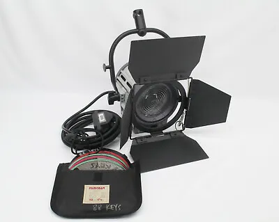 Film Gear Tungsten 650 Junior L00650TJ Studio Lighting Spot Flood Light 3200K • $199.99