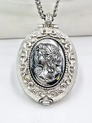 Vintage Necklace Cameo Solid Perfume Silver Tone Locket • $22.94