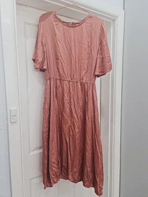 $19.20 • Buy Witchery Dusty Rose Copper Dress Size 12