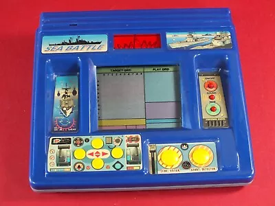 Vintage RADIO SHACK SEA BATTLE ELECTRONIC HANDHELD LCD GAME 1998 • £19.99