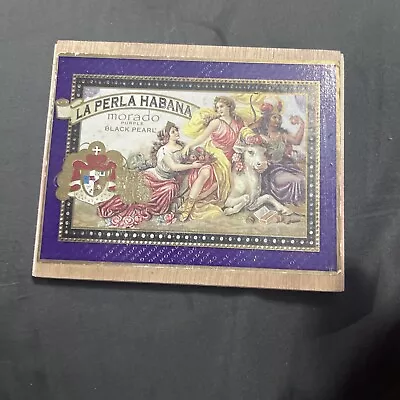 VTG La Perla Habana Morado Purple BLK Pearl 20 Robusto Cigar Box Lid 4.5 X 5.5  • $9.99