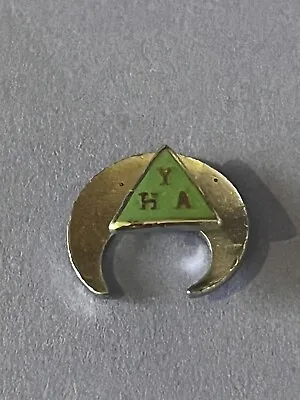 YHA Youth Hostels Association Enamel Lapel Badge - Logo • £1.50