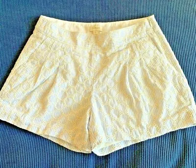J Crew Womens Seersucker/Embroidered Shorts Pleated Blue Stripe Size 0 • $10.25
