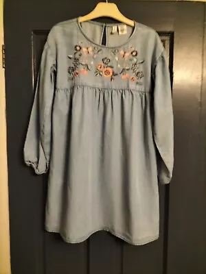 H&M Girls Faded Denim Dress With Embroidered Yoke 9 Years • £2.99