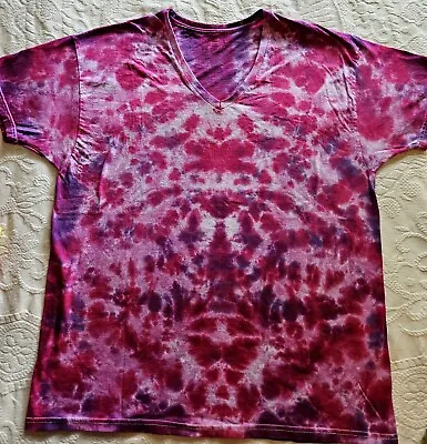 $13.99 • Buy Tye Dye Unisex V Neck Tee T-Shirt XL Tie Dye Hanes Pink Purple Alien Design
