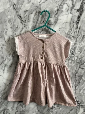 £1 • Buy Girls Next Dress 12-18 Months #8911 MAKE A BUNDLE, BUY 5 GET 10% OFF