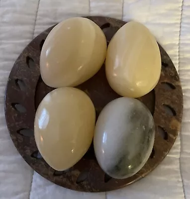 Four VTG Marble/Onyx Eggs And Soapstone Plate • $29.47