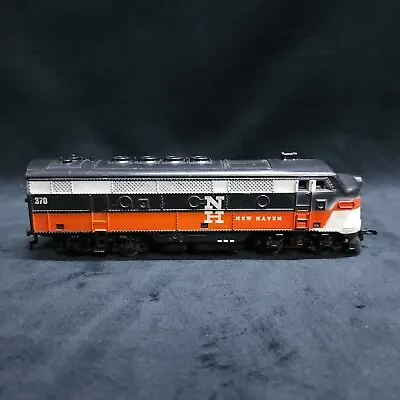 Vintage New Haven NH HO Scale Marx F3 Diesel Engine Locomotive 370 Train • $31.16