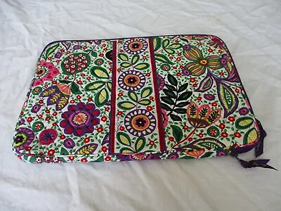 Vera Bradley Viva La Vera Laptop Sleeve Protector - Size 17'' • $10.49