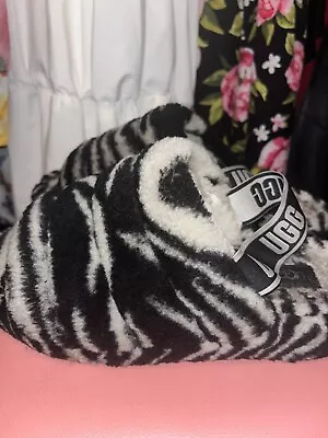 UGG Fluff Yeah Zebra Fur Sandals • $15