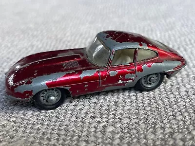 Vintage ~ Matchbox Lesney No 32  Red E Type Jaguar Made In England • $6.21