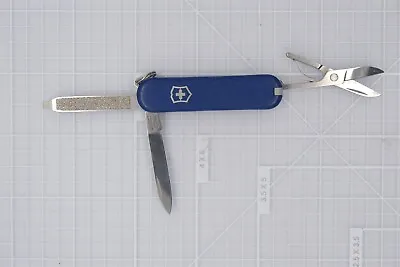 Blue Victorinox Classic SD Super Compact Keychain EDC Folding Pocket Knife A0271 • $6.95