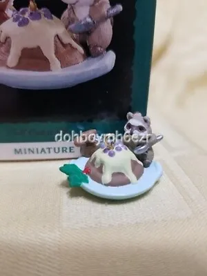 Hallmark 1993 Pull Out A Plum Raccoon Mouse Pudding Mini Christmas Ornament • $9.59