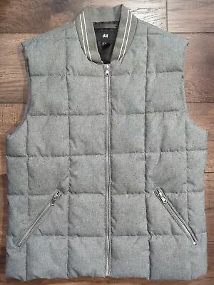 H&M Men’s Quilted Puffer Vest Size 40R Charcoal Gray Full Zipper Pockets NWOT • $39.99