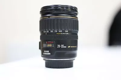 Canon EF 28-135 Mm F/3.5-5.6 IS USM Lens • £115