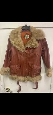 Vintage Red Burgundy Leather Coat | Size 12 Coat | Fur Collar Leather Red Jacket • $38