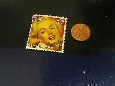 Marilyn Monroe American Actor Somaliland 2002 Perforated Stamp (e) • $4.99