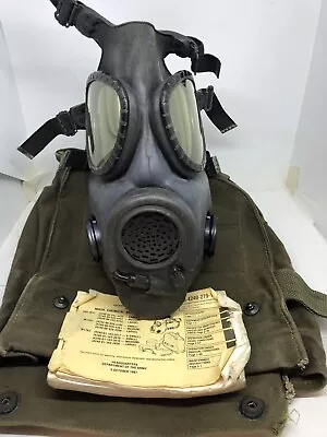 M17 Chemical - Biological Field Mask Medium With Canvas Bag • $79.99