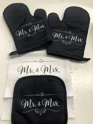 Mr & Mrs Black & White Apronteatowel & Oven Glove Gift Set Cg H33 • £7.99