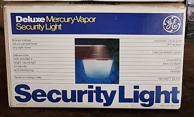 GE DELUXE Mercury Vapor Security /Barn Light DUSK To DAWN 100W 120V VINTAGE NEW • $89.99