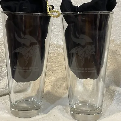 RARE Set Of 2 Minnesota Vikings Miller Lite Pilsner Beer Pint Glasses VERY NICE • $24.99
