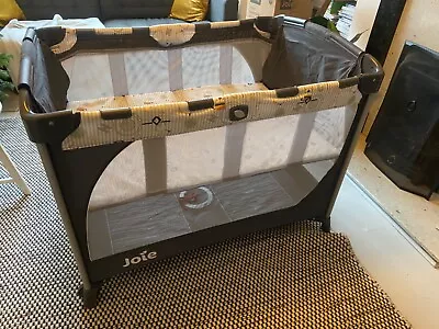 Joie Commuter Travel Cot Grey With Detachable Bassinet Very Good Conditon • £50