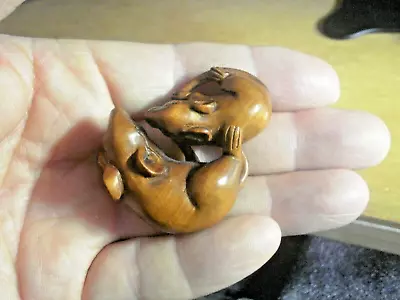 1a.. Hand Carved Wood Netsuke Mouse Lays With Baby Collectable Boxwood Figure • £24.99