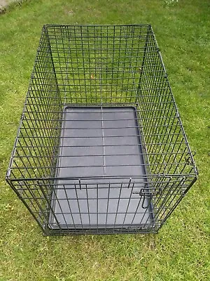 £8 • Buy Dog Crate Medium Used