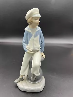 Lladro Porcelain #4810 Sailor Boy With Yacht Sailboat Figurine 9 Retired • $41.95