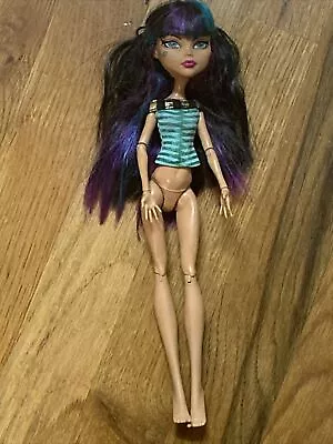 Monster High 2008 Cleo De Nile Mad Science Doll • $14.99