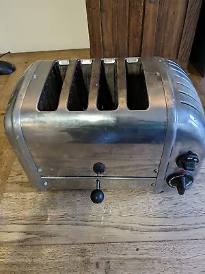 Dualit 4 Slice  Toaster. Silver • £40