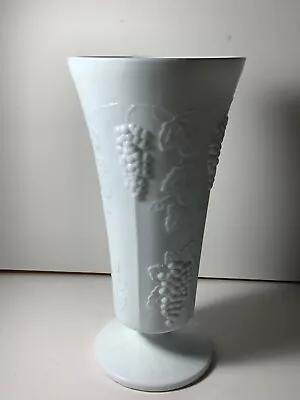 Vintage Indiana Glass Grape Vine Milk Glass Vase 10 In. • $15