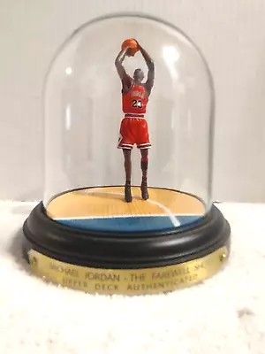 Vintage '99 Upper Deck Michael Jordan's Farewell Shot Domed Figure Authenticated • $49.99