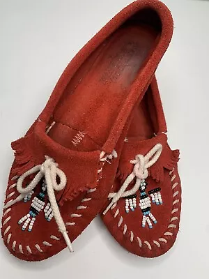 Minnetonka Moccasins  Woman's Red  Aztec Beaded Suede  Slip On Shoes Shoes Sz 7 • $16.58